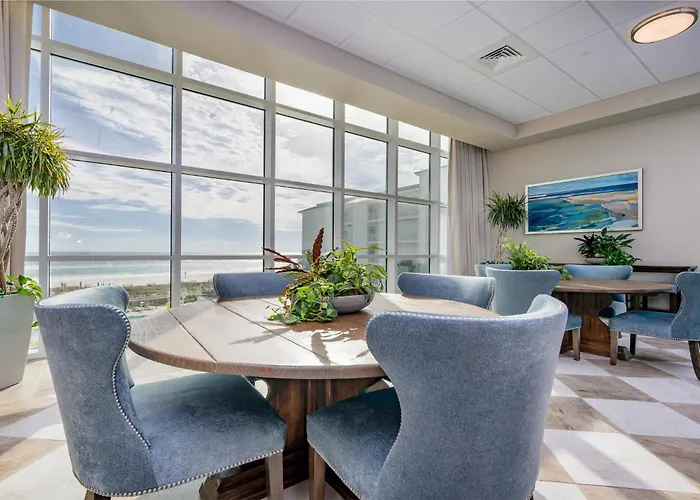 Phoenix Gulf Towers 2107 Apartment